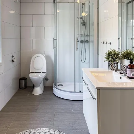 4 Bedroom Cozy In Lindesnes Svenevik